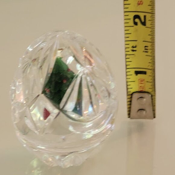 Waterford Mini Egg with Tree & Gifts - Picture 8 of 9